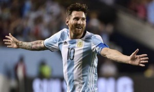 Argentina's Lionel Messi celebrates after scoring a free-kick against Panama during the Copa America Centenario football tournament in Chicago, Illinois, United States, on June 10, 2016.  / AFP / OMAR TORRES