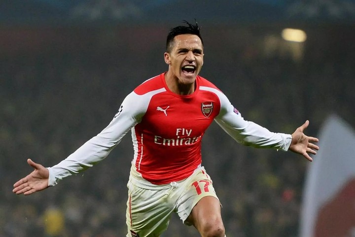 Manchester United Completes The Signing Of Alexis Sanchez For £35m