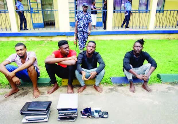 Yahoo Boys Scam Foreigner Of €15,000, Victim Travels Down To Arrest Them In Nigeria